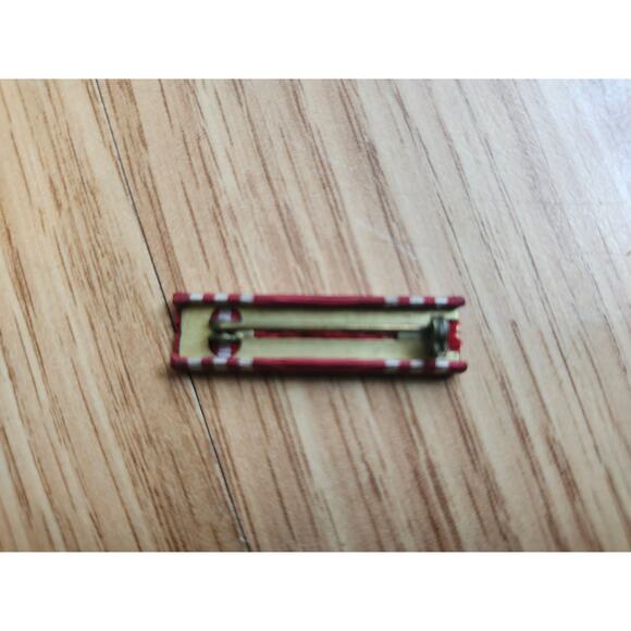 Lot of 2 WWII US Army Good Conduct Medal Ribbon Bars – Red White Pin-Back - Picture 6 of 6